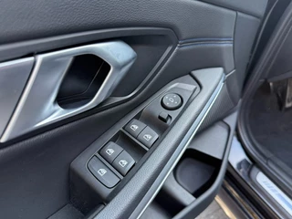 BMW 3 Serie BMW 3 Serie 320i M-Sport,1e Eig,Half Leer,LED,Carplay,Dealer OH,Lane Ass., - afbeelding nr 9