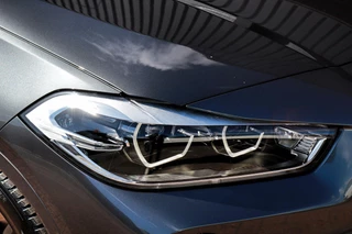 BMW X2 BMW X2 sDrive18i M-Sport M-Pakket /LED/PANODAK/KEYLESS/CAMERA/STOELVERW./TREKHAAK! - afbeelding nr 18