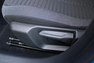 Peugeot e-208 Peugeot e-208 EV STYLE 136PK 50 kWh | 3-FASE | ACHTERUITRIJ CAMERA | DAB+ RADIO | CLIMATE CONTROL | CRUISE CONTROL | LICHTMETALEN VELGEN | APPLE CARPLAY/ANDROID AUTO | KEYLESS START | LED KOPLAMPEN | - afbeelding nr 26