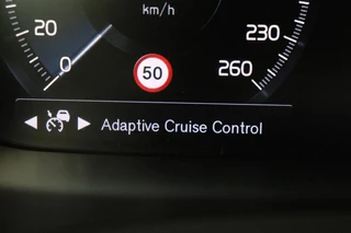 Volvo V90 Volvo V90 2.0 T6 AWD Recharge Business Pro | Trekhaak |  Leder | Stoel & stuurverwarming | Harman/Kardon | Adaptive cruise | Camera | Carplay | Keyless | Navigatie - afbeelding nr 18