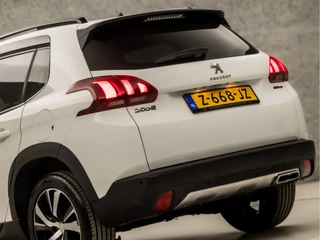Peugeot 2008 Automaat (PANORAMADAK, APPLE CARPLAY, NAVIGATIE, CLIMATE, STOELVERWARMING, LEDER, SPORTSTOELEN, GETINT GLAS, CRUISE, LM VELGEN, NIEUWSTAAT) - afbeelding nr 12