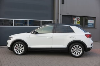 Volkswagen T-Roc Volkswagen T-Roc 2.0 TSI 190pk DSG 4Motion Sport , Virtual cockpit , Led verlichting, Trekhaak (afneembaar), Navigatie, Stoelverwarming,Achteruitrijcamera etc. Nieuwe APK - afbeelding nr 17