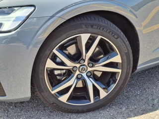 Volvo V60 Volvo V60 B3 Ultimate Dark | H&K Audio | Pilot assist | Demo | Vraag naar de actuele tellerstand - afbeelding nr 23