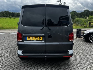 Volkswagen Transporter Volkswagen Transporter Bulli L2H1 2.0TDi 200pk DSG DC | Black Edition | Leer/alcantara | Dubbele cabine | 2x Schuifd m.Sluithulp | 20