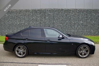 BMW 3 Serie BMW 3-serie 330i M Sport | Shadow - LCI2 - NL Auto - Virtual - afbeelding nr 13