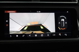 Land Rover Range Rover Velar Land Rover Range Rover Velar 2.0 P250 Turbo AWD R-Dynamic SE (PANORAMADAK, STOELVERWARMING, CAMERA, NAVIGATIE, TREKHAAK, SFEER) - afbeelding nr 23