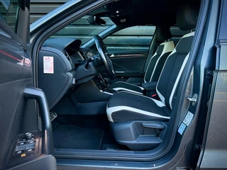 Volkswagen T-Roc Volkswagen T-Roc 2.0 TSI 4Motion 190PK! AUT|NAVI|ACC|DCC|LANE|CARPLAY - afbeelding nr 49