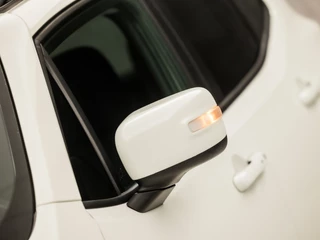 Jeep Renegade Jeep Renegade 1.4 MultiAir Longitude 141Pk Automaat (PANORAMADAK, NAVIGATIE, CRUISE, GETINT GLAS, SPORTSTOELEN, BLUETOOTH, PARKEERSENSOREN, NIEUWE APK, NIEUWSTAAT) - afbeelding nr 30
