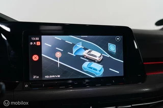 Volkswagen Golf Volkswagen Golf 2.0 TSI GTI Clubsport PANO|CARPLAY|DODEHOEK| - afbeelding nr 23
