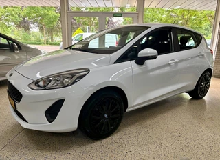Ford Fiesta Ford Fiesta 1.1 Navigatie Airco Apple Android USB Cruise - afbeelding nr 1