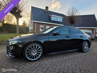 Mercedes-Benz A-Klasse 180 AMG/Sfeerverlichting/nightpakket/clima
