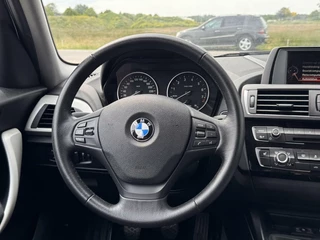 BMW 1 Serie BMW 1-serie 116i Sport Facelift mod| 130.000KM | Dealer OH - afbeelding nr 17