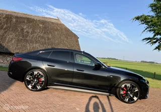 BMW i4 BMW i4 M50 84 kWh BTW-er ALS NIEUW VOL - afbeelding nr 2