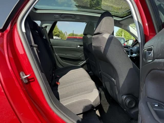 Peugeot 308 Peugeot 308 SW 1.2 PureTech Style 1e Eigenaar,Pano,Navi,131pk,Trekhaak,6 Bak,Clima,Cruise,Pdc,Lm Velgen,Dealer Onderhouden,Apk tot 11-2025 - afbeelding nr 9