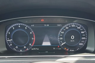 Volkswagen Golf Volkswagen Golf 1.4 TSI Highline 125pk Navi/ Trekhaak/ ACC/ Virtual cockpit/ PDC - afbeelding nr 29