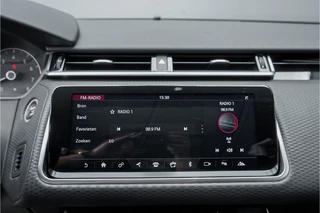Land Rover Range Rover Velar Land Rover Range Rover Velar 2.0 P250 Turbo AWD Pano Black Pack Leder Meridian 20
