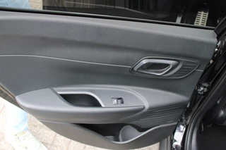 Hyundai Bayon Hyundai Bayon 1.0 T-GDI Premium Navi/Led/Cam/Pdc/Wint/Carplay/16