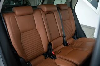 Land Rover Discovery Sport Land Rover Discovery Sport 2.2 SD4|190PK 4WD|HSE Luxury|2e Eig|Leder|Panoramadak|Trekhaak|Camera|Volledig Onderhouden|Top Conditie - afbeelding nr 20