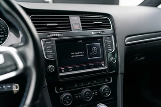 Volkswagen Golf Volkswagen Golf 1.4 TSI GTE  LED / Camera / Carplay - afbeelding nr 43