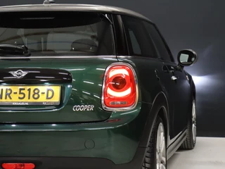 MINI Cooper MINI Cooper Mini 1.5 Business Seven [NAVIGATIE, VOL LEDER, SPORTSTOELEN, CRUISE CONTROL, AIRCO, BLUETOOTH, NIEUWSTAAT] - afbeelding nr 11