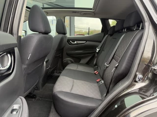 Nissan QASHQAI Nissan Qashqai 1.2 Premier Edition 2e Eigenaar,Navi,Clima,Cruise,Camera,Trekhaak,Pano,PDC V+A,Lm velgen,6 Bak,115pk,N.A.P,APK tot 12-2025 - afbeelding nr 8