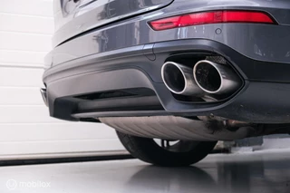 Porsche Cayenne Porsche Cayenne 3.0 S E-Hybrid 416 pk | NL auto NAP | Rijklaarprijs | Bose | Panoramadak | 21 inch | Meteorgrey | - afbeelding nr 57