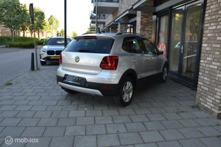 Volkswagen Polo Volkswagen Polo 1.2 TSI First Edition|106.262km|Stoelverw|AC - afbeelding nr 11