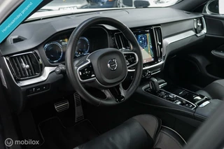 Volvo V60 Volvo V60 2.0 T8 Recharge AWD R-Design | NL auto | DAB+ | CarPlay | Adaptive | Blis | Rijklaar | - afbeelding nr 6