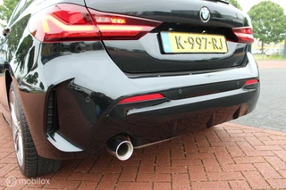BMW 1 Serie BMW 1-serie 118i M Sport High Executive, Sportstoelen, Carplay, Pdc voor + achter, Stoelverwarming, Cruise, Clima. - afbeelding nr 20