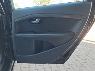 Volvo V70 | Navi | Leder | Trekhaak | LMV | PDC | Stoelverwarming | - afbeelding nr 39