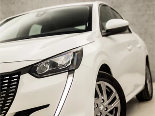 Peugeot 208 Peugeot 208 1.2 PureTech Sport (APPLE CARPLAY, GROOT NAVI, 360 CAMERA, LM VELGEN, SPORTSTOELEN, LANE ASSIST, LED KOPLAMPEN, PARKEERSENSOREN, NIEUWE APK, NIEUWSTAAT) - afbeelding nr 31