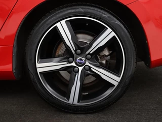 Volvo V60 Volvo V60 2.0 T4 Sport | Stoelverwarming | Trekhaak |  Xenon | Navigatie | Leder/Alcantara | PDC | Climate control | Cruise control | Bluetooth - afbeelding nr 26