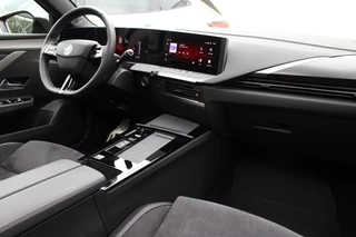 Opel Astra Opel Astra Sports Tourer 1.6 Hybrid Ultimate | Panoramadak | Trekhaak | Memory | Head-Up | HiFi - afbeelding nr 6