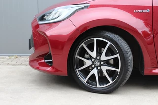 Toyota Yaris Toyota Yaris 1.5 Hybrid Executive Zwart dak Leder bekleding - afbeelding nr 11