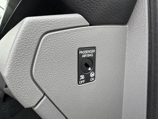 Volkswagen Transporter Volkswagen Transporter 2.0 TDI L2H1 28 Comfortline Navigatie Trekhaak Carplay Cruise Airco Lat om lat 4 Seizoenen banden - afbeelding nr 24