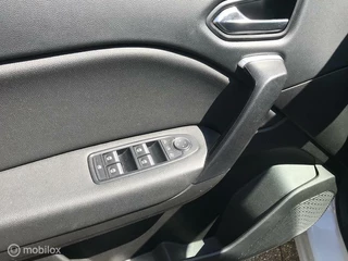 Renault Captur Renault Captur 1.6 E-Tech Plug-in Hybrid 160 Intens - afbeelding nr 12