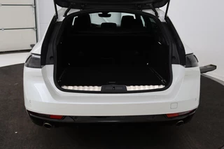 Peugeot 508 Peugeot 508 1.6 HYbrid GT | Panoramadak | Stoelverwarming |  Adaptive cruise | Carplay | Camera | Half leder | Keyless | Navigatie | PHEV - afbeelding nr 10