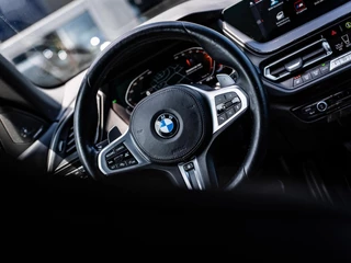 BMW 2 Serie BMW 2-serie Gran Coupé 220i High Executive|PANO|HEAD-UP|H&K - afbeelding nr 30