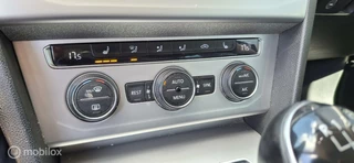 Volkswagen Passat Volkswagen Passat Variant 1.4 TSI,Trekhaak,Massage,stoelverw - afbeelding nr 17
