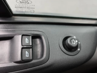 Ford Transit Custom Ford Transit Custom 131pk Automaat L1H1 Trend 2x Schuifdeur Trekhaak Cruise control Airco Euro6 3-zits - afbeelding nr 25