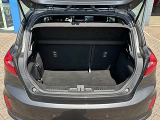 Ford Fiesta Ford Fiesta 1.0 EcoBoost ST-Line 100PK Winterpack Panodak Cruise Navi Climate Carplay Full-LED Parkeersensoren Achter Privacy Glass 18'' Inch Velgen *Sportief* - afbeelding nr 8