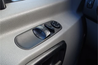 Volkswagen Crafter Volkswagen Crafter 35 2.0 TDI L2H2 > 140pk/Euro6/camera/cruise/270° deuren/Opstap bumper achter... - afbeelding nr 16
