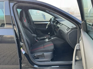 Škoda Octavia Skoda Octavia Combi 1.0TSi Greentech 85kW Sport Business |Trekhaak|Navigatie - afbeelding nr 26