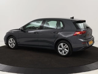 Volkswagen Golf Volkswagen Golf 1.0 TSI Life | Carplay | Sfeerverlichting |  Navigatie | Adaptive cruise | Full LED | Parkeerhulp | DAB | Climate control | Bluetooth - afbeelding nr 2