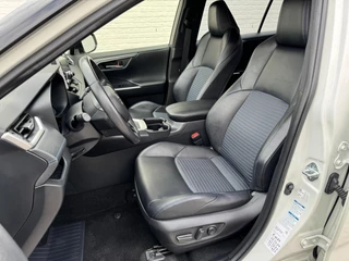 Toyota RAV4 Toyota RAV4 2.5 Hybrid AWD Dynamic Adaptieve cruise control Climate control Stoelverwarming Dodehoekdetectie Keyless Full LED - afbeelding nr 3