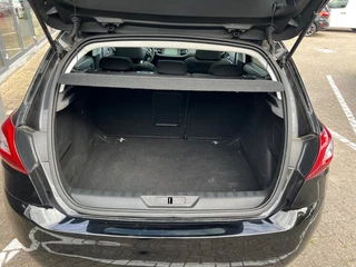 Peugeot 308 Peugeot 308 1.2 PURET.BLUE L. PR GT - afbeelding nr 12
