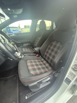 Volkswagen Polo Volkswagen Polo 2.0 TSI GTI /ACC/Virtual/Led/Sport/Carplay/ - afbeelding nr 24