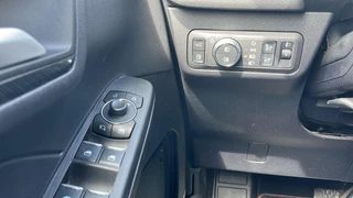 Ford Kuga Ford Kuga 2.5 PHEV ST-Line 225pk | Driver Assistance Pack | Winterpack | Privacy Glass | All Weather Banden - afbeelding nr 5