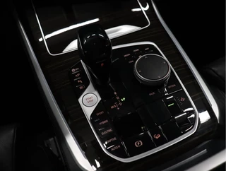 BMW X5 [ADAPTIVE CRUISE, APPLE CARPLAY, 360 CAMERA, VOL LEDER, TREKHAAK, MASSAGE, VERWARMING, MEMORY STOELEN, ELEKTRISCHE ACHTERKLEP,  NAVIGATIE, NIEUWSTAAT] - afbeelding nr 16