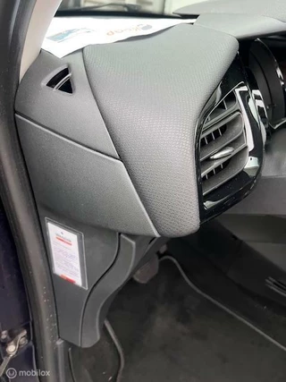 Citroën C3 Citroen C3 1.2 PureTech Selection AUTOMAAT DAB GLAZENDAK ETC - afbeelding nr 11